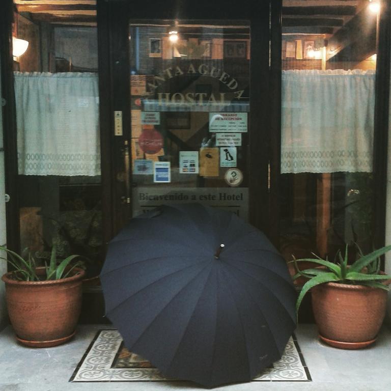 Tarazona Hostal Santa Agueda מראה חיצוני תמונה